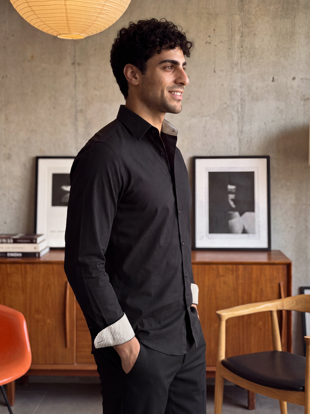 Black hounds shirt